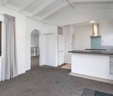 Great Location - Photo 2