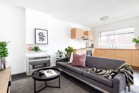 Lifestyle, Convenience & Spacious - Photo 2