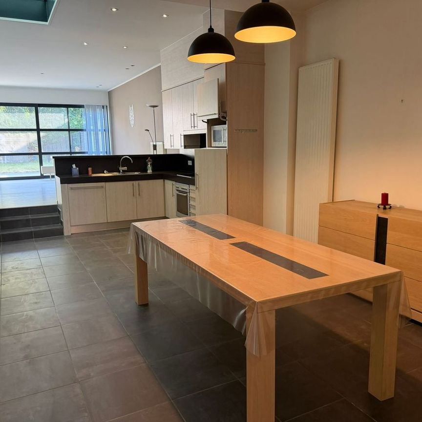 Huis te huur in Temse voor € 1.145 met 2 slaapkamers - Photo 1