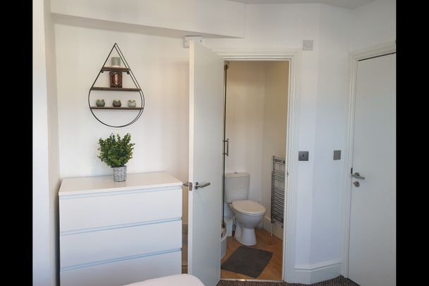 Room in a Shared House, Walsgrave Road, CV2 - Photo 1