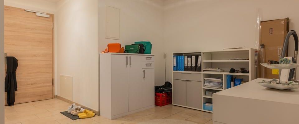 In direkter Nähe zur Stadt Passau-Grubweg: Alte Straße, 2-Zimmer-Wohnung mit Duschbad, Balkon und EBK - Foto 1