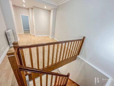 Rental Apartment Paris 18th Clignancourt - Photo 3