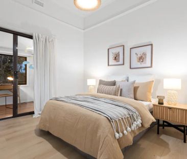 Stylish living in Mitcham's Prime Location - Photo 3