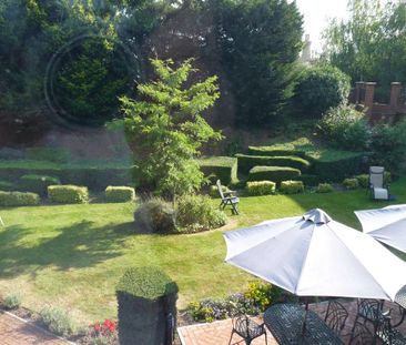 1 bedroom retirement property to rent - Photo 5