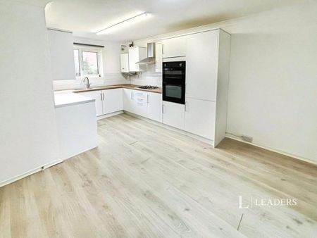 3 bedroom house to rent - Photo 3