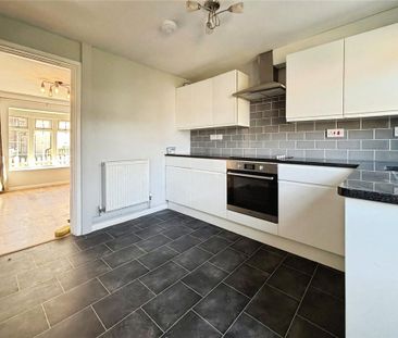 2 bedroom end of terrace house to rent - Photo 6