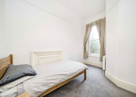 Gleneldon Road, SW16 2BE, London - Photo 2