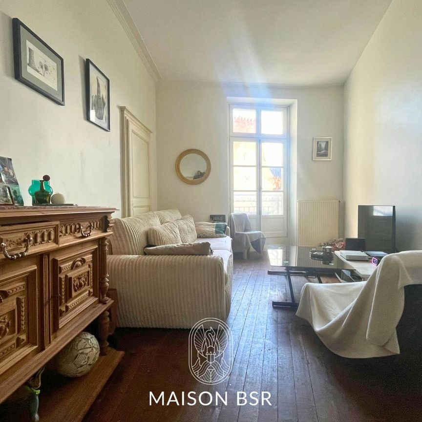 Contrescarpe, appartement type 2 dans immeuble ancien - Photo 1