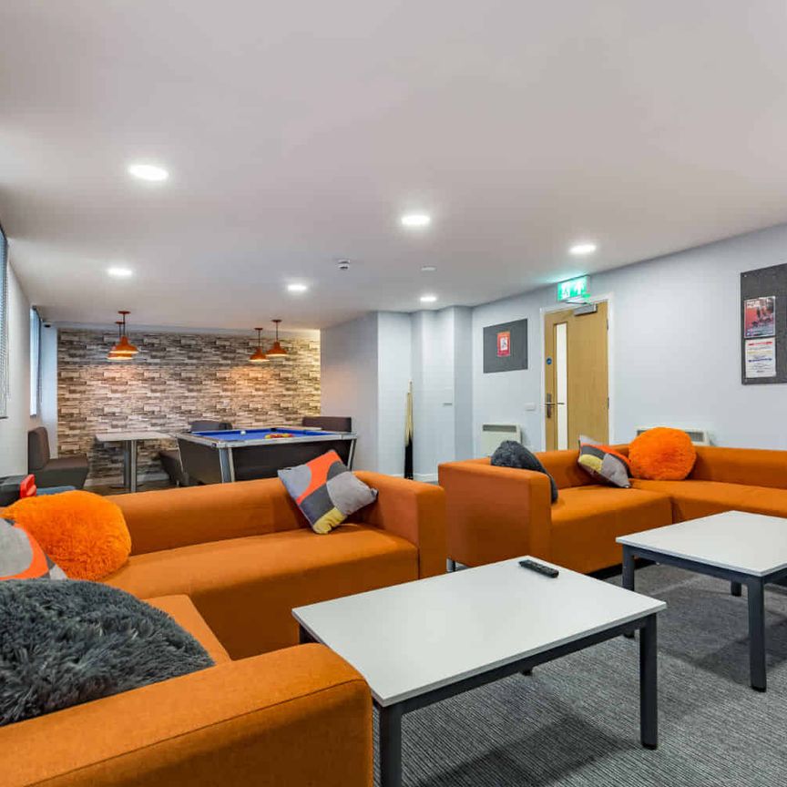 6 Bed Standard Ensuite - Photo 1