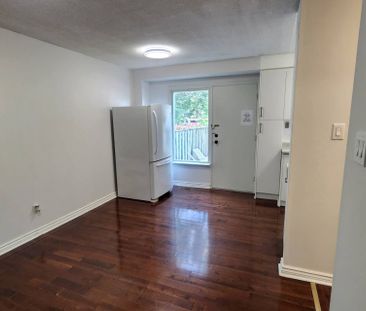 For Lease - 44 Chester Le Boulevard Unit# 6, Toronto, Ontario - Photo 6