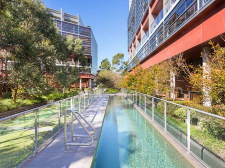 Stunning One Bedroom Apartment + Parking In "Capella" - Photo 4