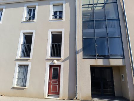Location Appartement 3 pièces 55m² NARBONNE 11100 - Photo 4