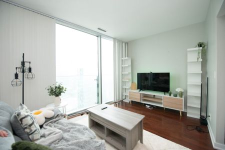 For Lease - 12 York Street Unit# 4111, Toronto, Ontario - Photo 2