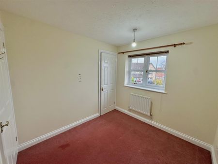 Webbington Road, Pewsham, Chippenham, SN15 - Photo 3