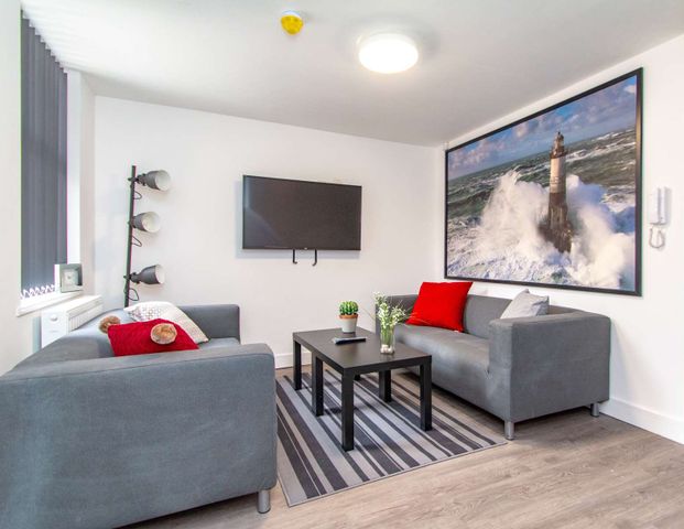 Saxony Road Room 1 - Photo 1