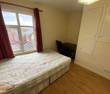 2 bedroom apartment to rent - Photo 6