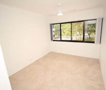 4/12 Dyne Street, Red Hill. - Photo 3