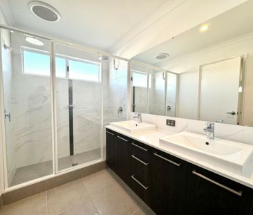 Coastal Elegance Meets High-Calibre Craftsmanship. - Photo 6