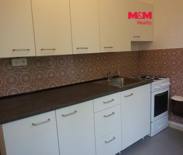 Pronájem bytu 3+1 60 m², Hlavní 1252, Otrokovice Kvítkovice - Photo 1