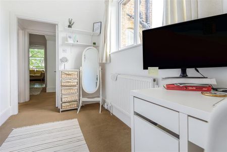2 bedroom flat to rent - Photo 3