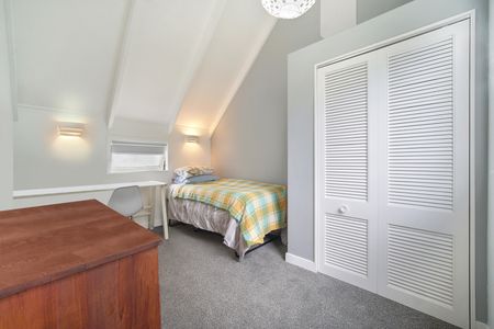 Rare Family Sanctuary in Nature - Photo 4