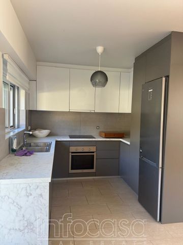 Ενοικίαση κατοικίας, 220 τ.μ., Καλύβια Θορικού, 3.000 € - Photo 4