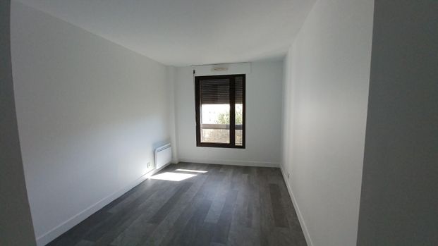 location Appartement T3 DE 76.6m² À LE KREMLIN BICETRE - Photo 1