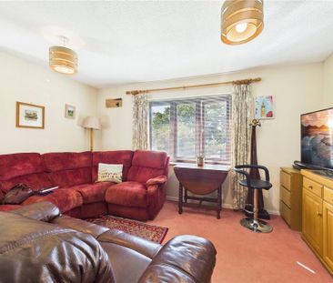 2 bedroom apartment to rent - Photo 6
