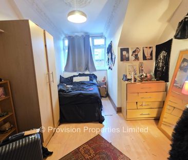 5 Bedroom Student Properties Leeds - Photo 4