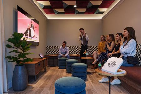 Studio to rent - Photo 2