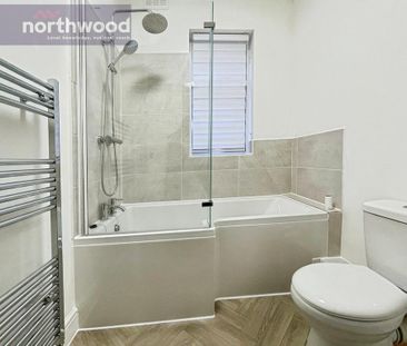 4 bedroom semi-detached house to rent - Photo 6