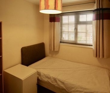 Lemur Drive, Cambridge £2,098 pcm ⓘ The monthly or weekly payment r... - Photo 3