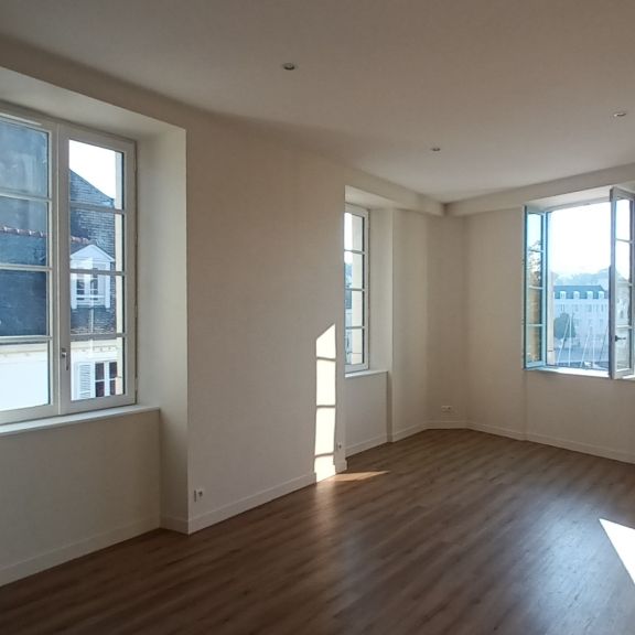 Location Appartement 3 pièces 71m² VANNES 56000 - Photo 1
