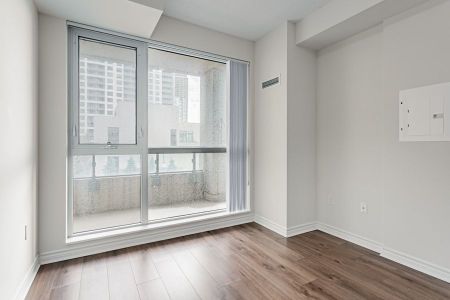 For Lease - 349 Rathburn Road Unit# 210, Mississauga, Ontario - Photo 3