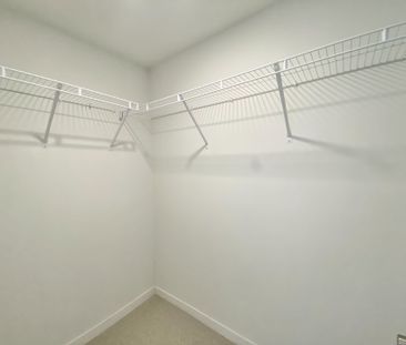 For Lease - 100 Honeycrisp Crescent Unit# 337, Vaughan, Ontario - Photo 6
