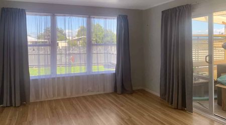 MANGAPAPA-4 BEDROOMS - Photo 4