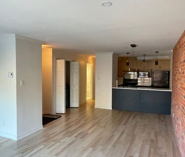 1462 Rue de la Visitation, #4 - Photo 2