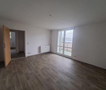 ruhig gelegene 3 Raum- Wohnung mit Balkon - Photo 2