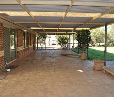 Quiet home in Woorree - Photo 5