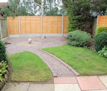 2 bedroom end of terrace house to rent - Photo 2