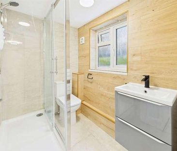 Scarborough Place, Torquay, TQ2 - Photo 3