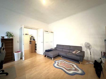 Sehr großzügige 3-Zimmer-Wohnung gegenüber der Kunstuniversität in Best Lage – WG geeignet – Provisionsfrei! - Photo 3