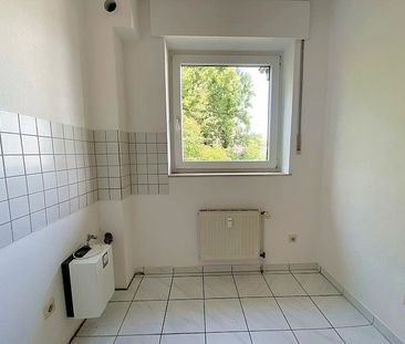 2-Zimmer-Wohnung mit Balkon und Garage in Alt-Oberhausen - Photo 1