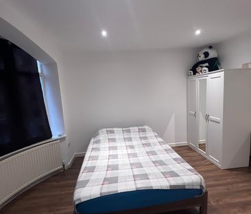 Studio Flat, Ferncroft Avenue, N12 - Photo 4