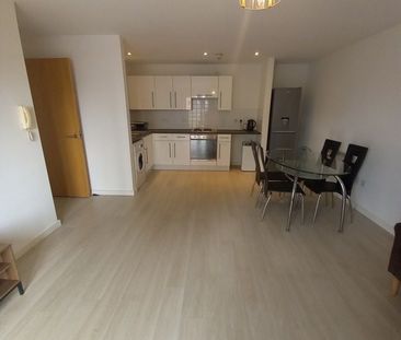 2 Bed Flat, Ordsall Lane, M5 - Photo 2