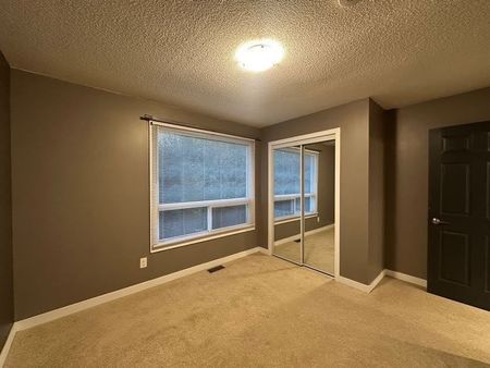 For Lease - 26 Hartsfield Drive Unit# 1, Clarington, Ontario - Photo 3
