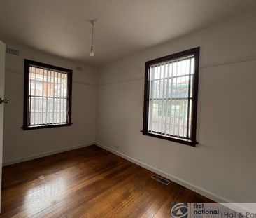 Spacious Family Home in a Convenient Location - Photo 4