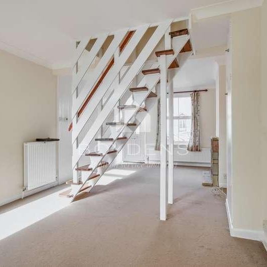 Canterbury Road, Colchester, Essex, CO2 - Photo 1