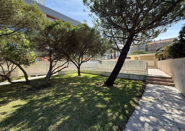 T2 na 1º linha da Praia da Barra com terraço vista mar!