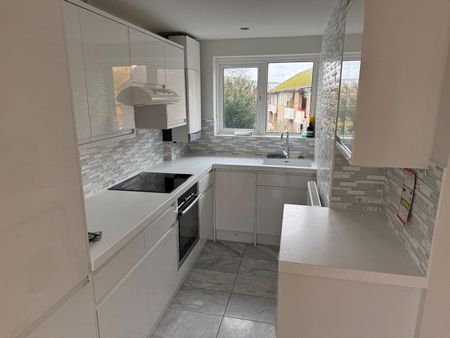 2 Bed Flat, The Hermitage, SW13 - Photo 3